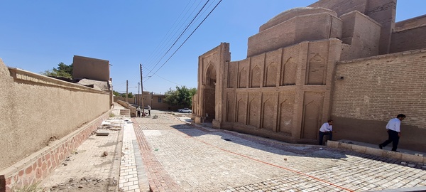 مسجد ۷۰۰ ساله میامی سمنان