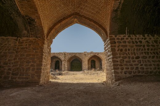 بافت تاریخی روستای گوشه خرم‌آباد کاروانساری گوشه میراث فرهنگی آثار باستانی بنای تاریخی
