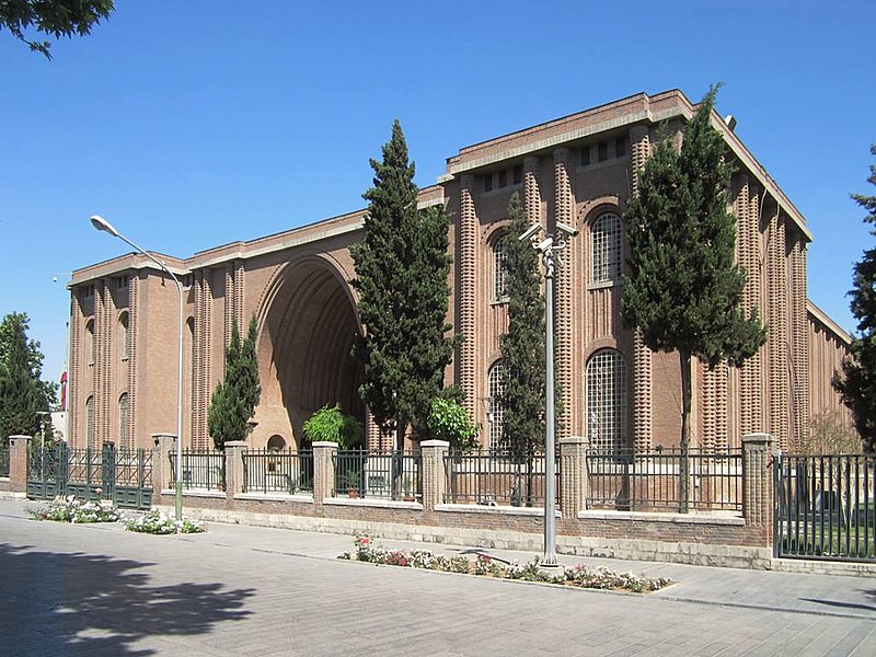 موزه ملی ایران میدان مشق