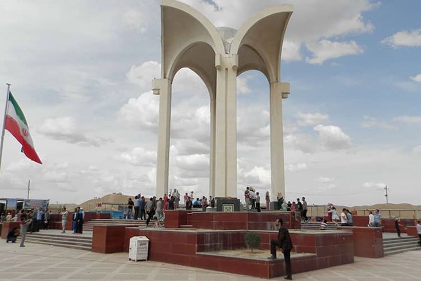 مختومقلی فراغی شاعر و عارف شهیر ترکمن مراوه تپه آرامگاه