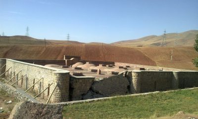 کاروانسرای عظیم شاه عباسی گویجه بل بناهای تاریخی اصلی ثبت آذربایجان شرقی شهرستان اهر