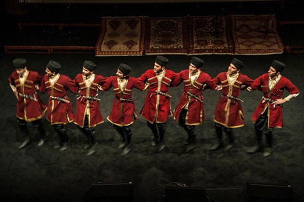 رقص آذری لباس آذری آذربایجان میراث فرهنگی