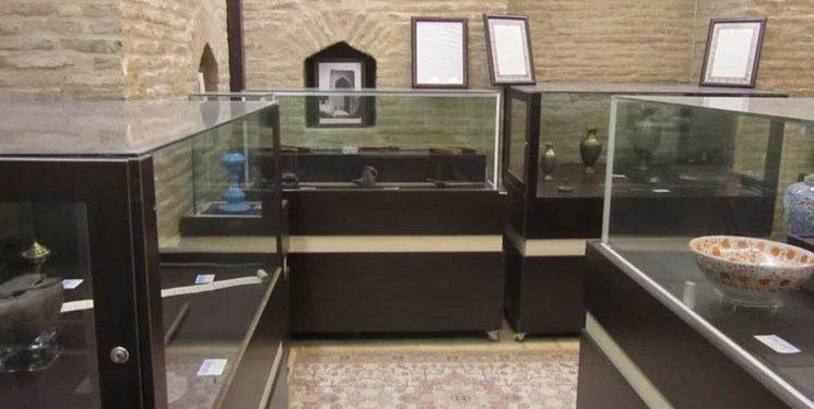 موزه عرفان شرق واقع در مجموعه تاریخی فرهنگی بسطام شاهرود سمنان
