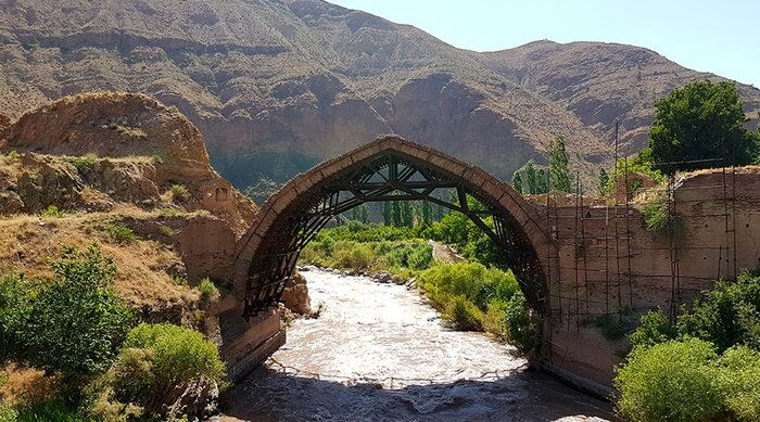 پل تاریخی روستای انبوه گیلان و قزوین میراث فرهنگی بنای تاریخی